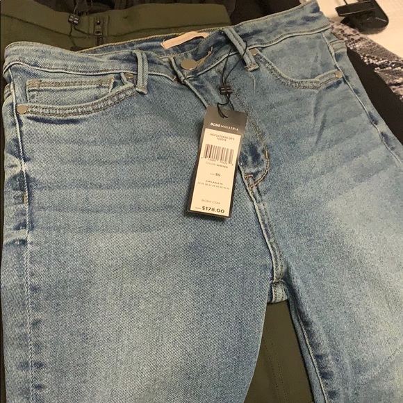 💞3 for $50💞BcbgMaxAzria skinny frayed hem jeans size 30 - Picture 5 of 6